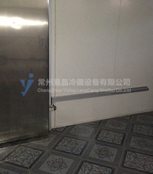 Medium sized sliding door