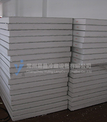 Polystyrene cold plate